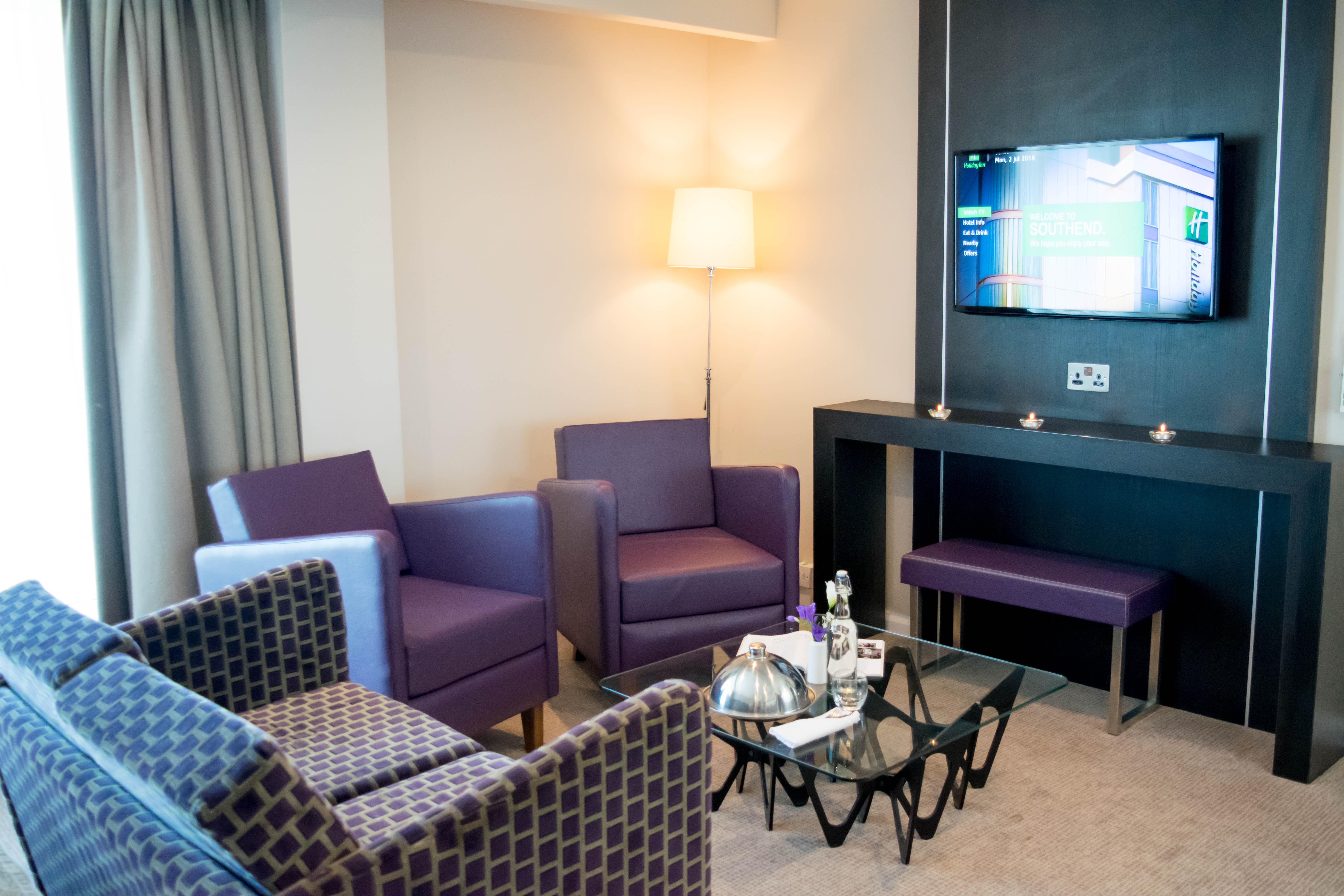 Holiday Inn Southend By Ihg Bagian luar foto