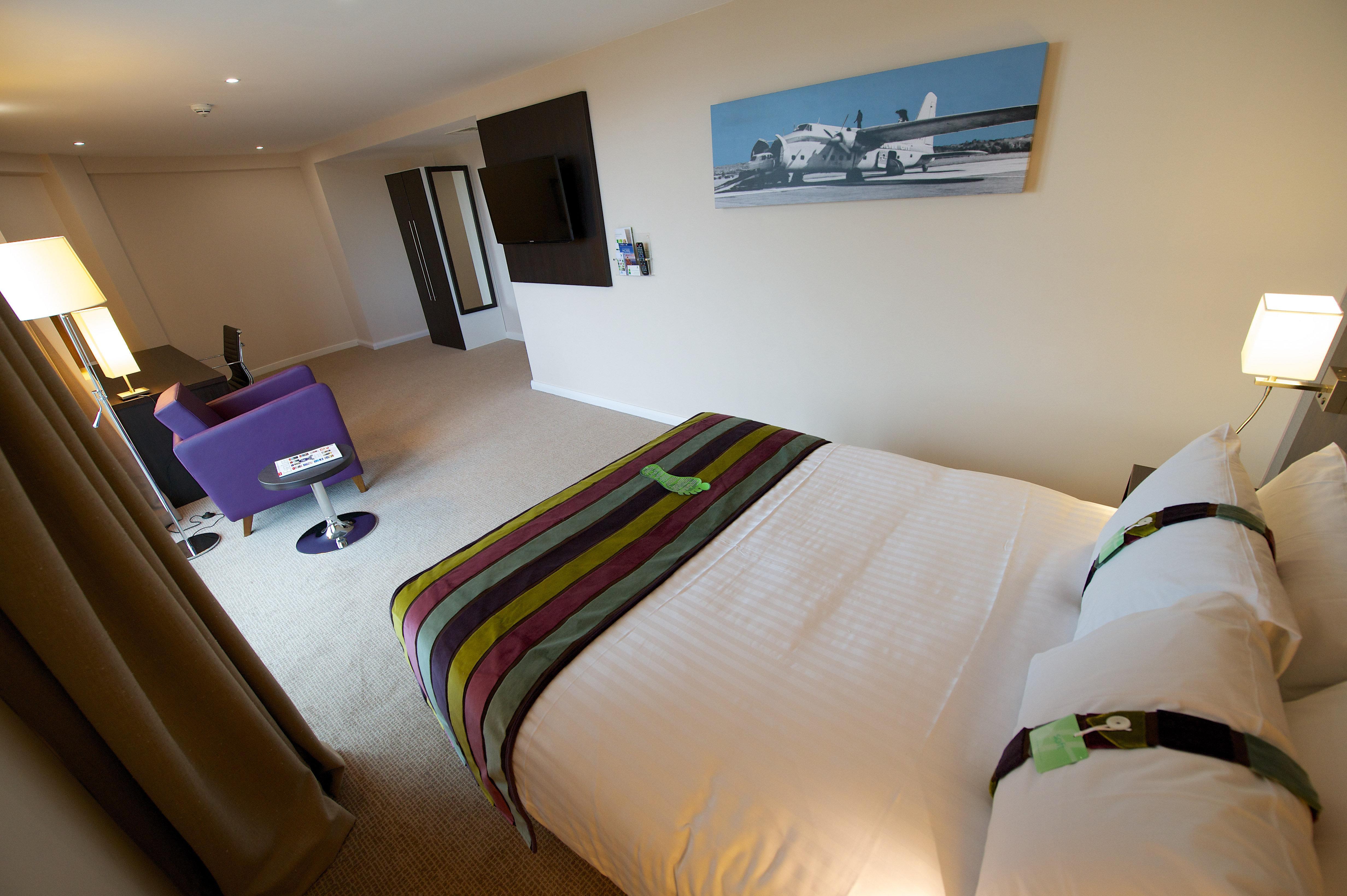 Holiday Inn Southend By Ihg Bagian luar foto