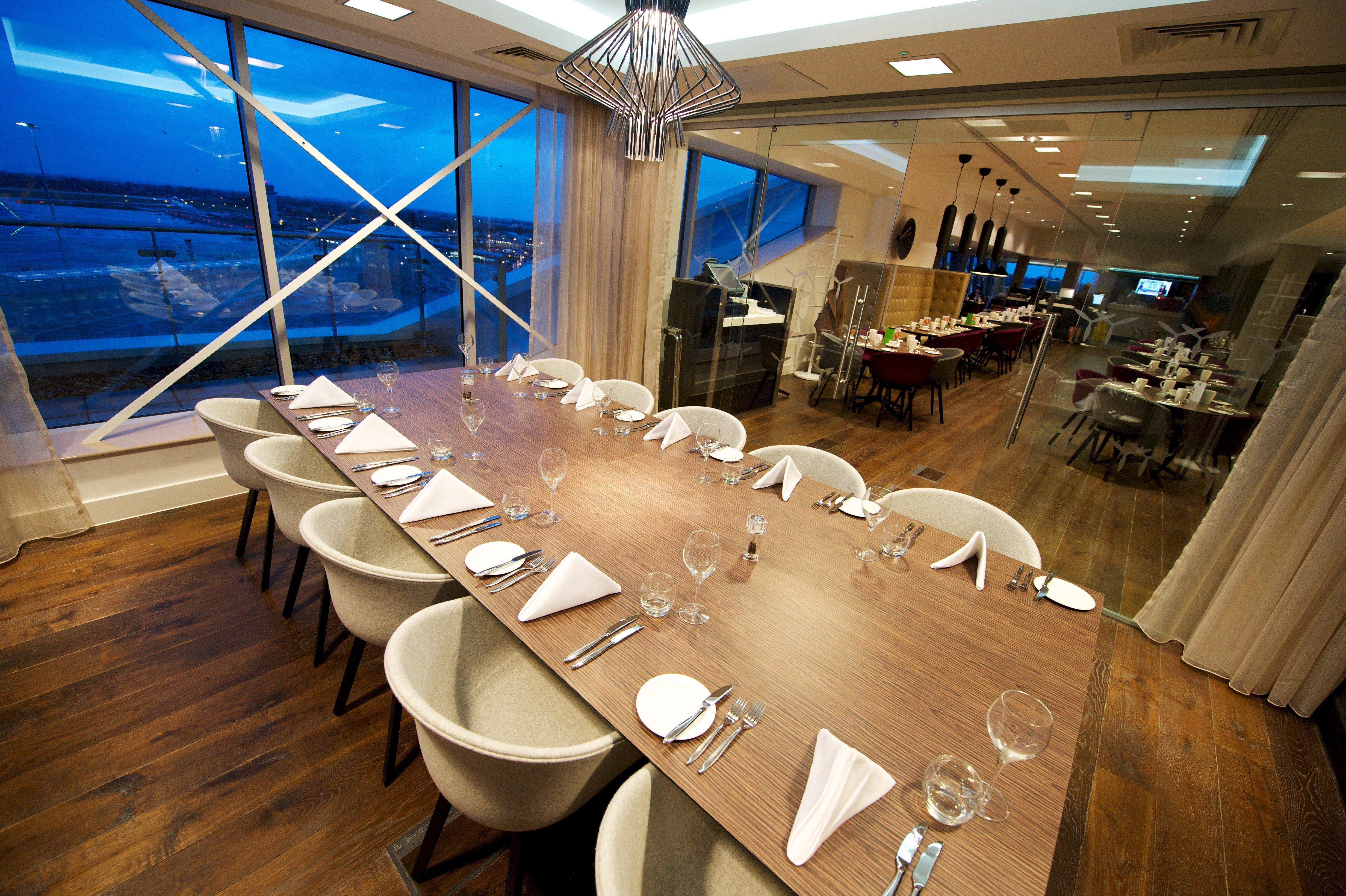 Holiday Inn Southend By Ihg Bagian luar foto