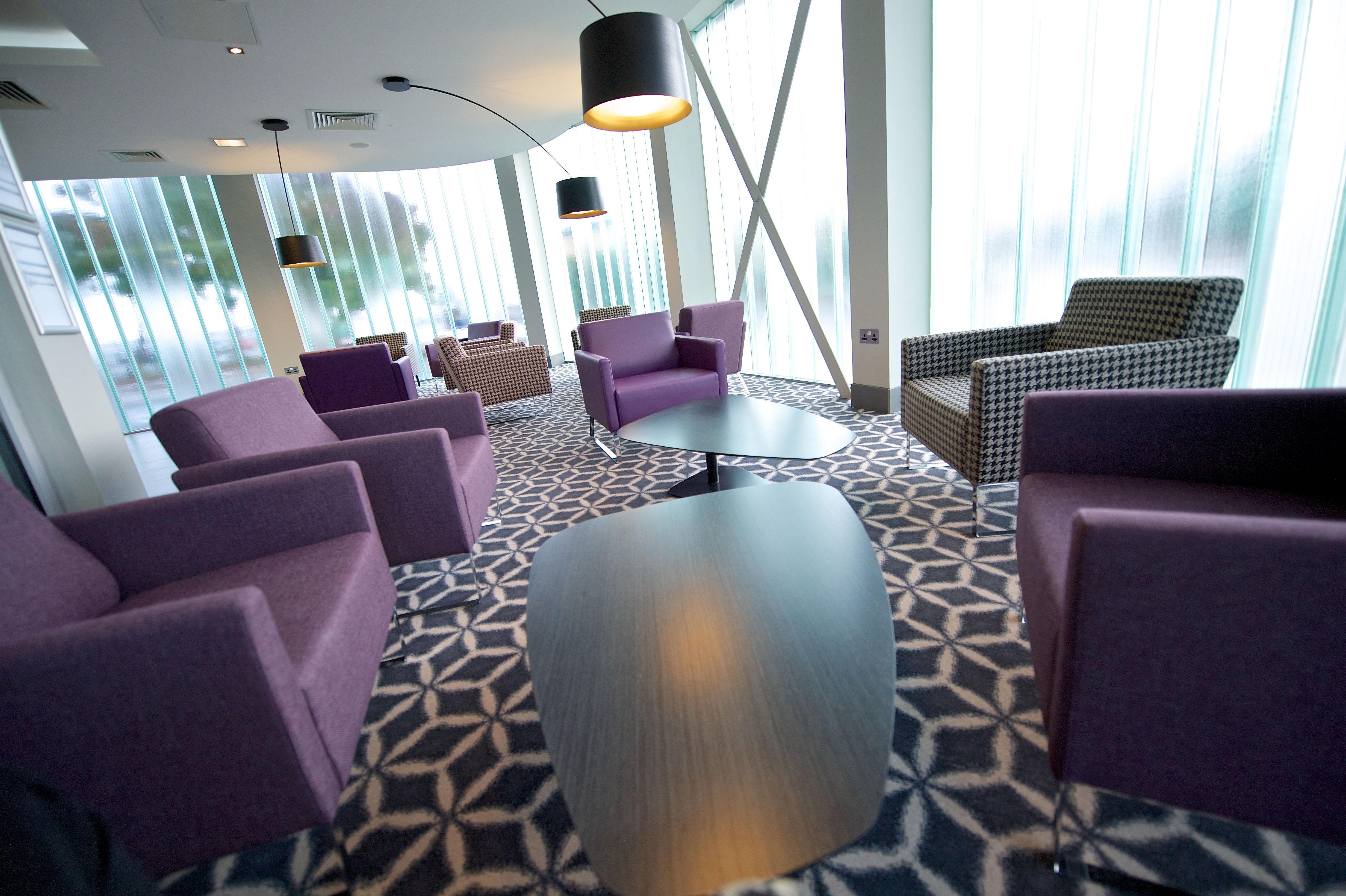 Holiday Inn Southend By Ihg Bagian luar foto