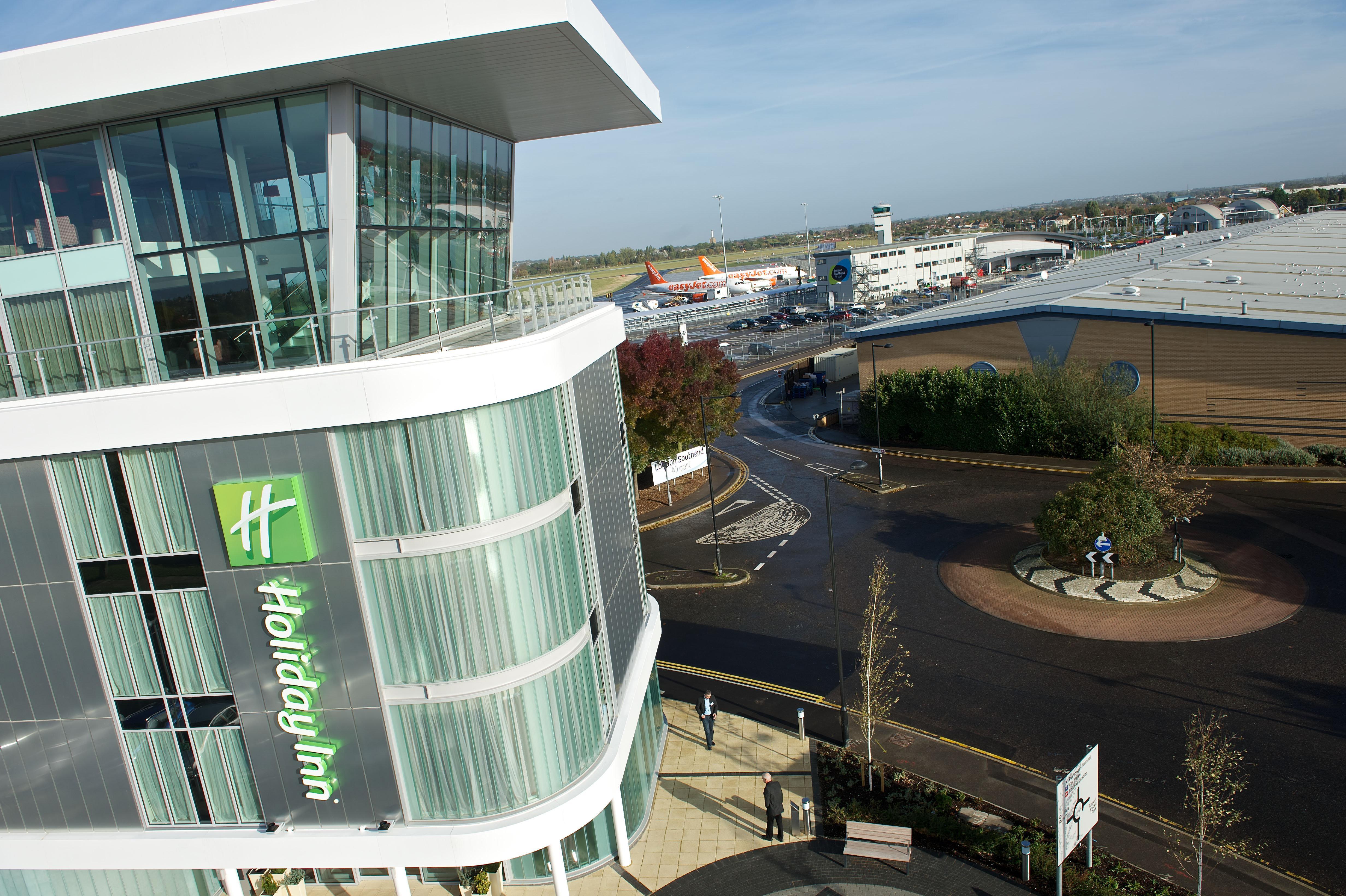 Holiday Inn Southend By Ihg Bagian luar foto