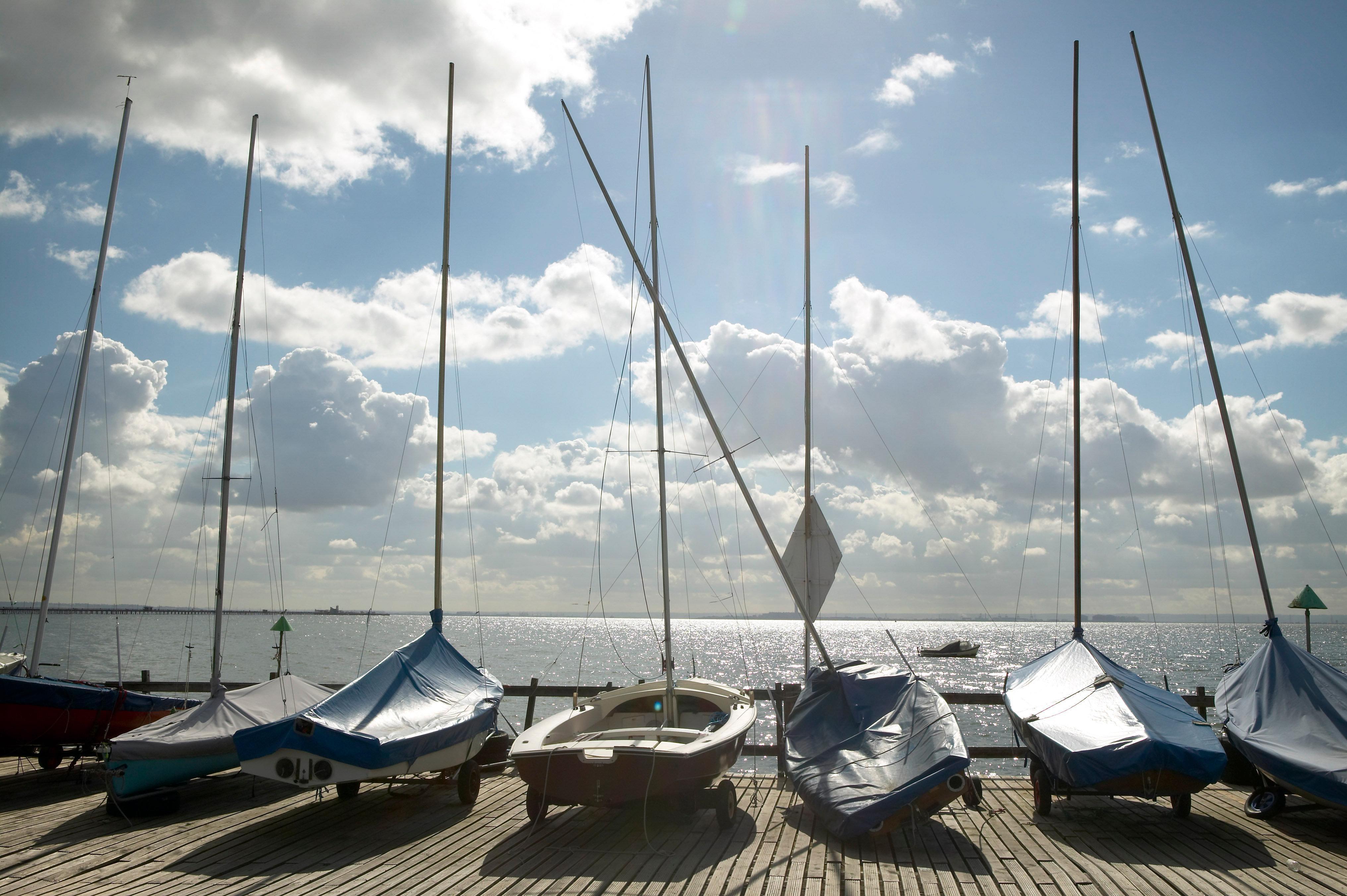 Holiday Inn Southend By Ihg Bagian luar foto